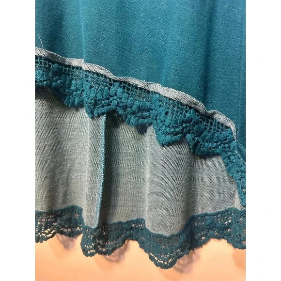 Altard State Blue High-Low Lace Hem Top Size Large - Picture 2 of 4